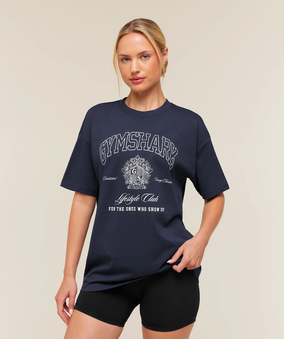 Camiseta College Crest Graphic