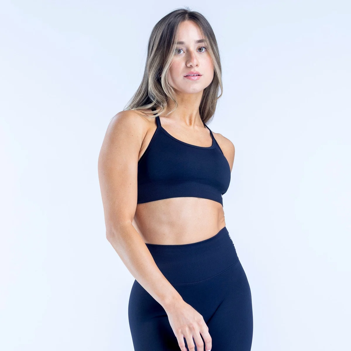 Top Deportivo Dynamic de Espalda Abierta - imagen 3
