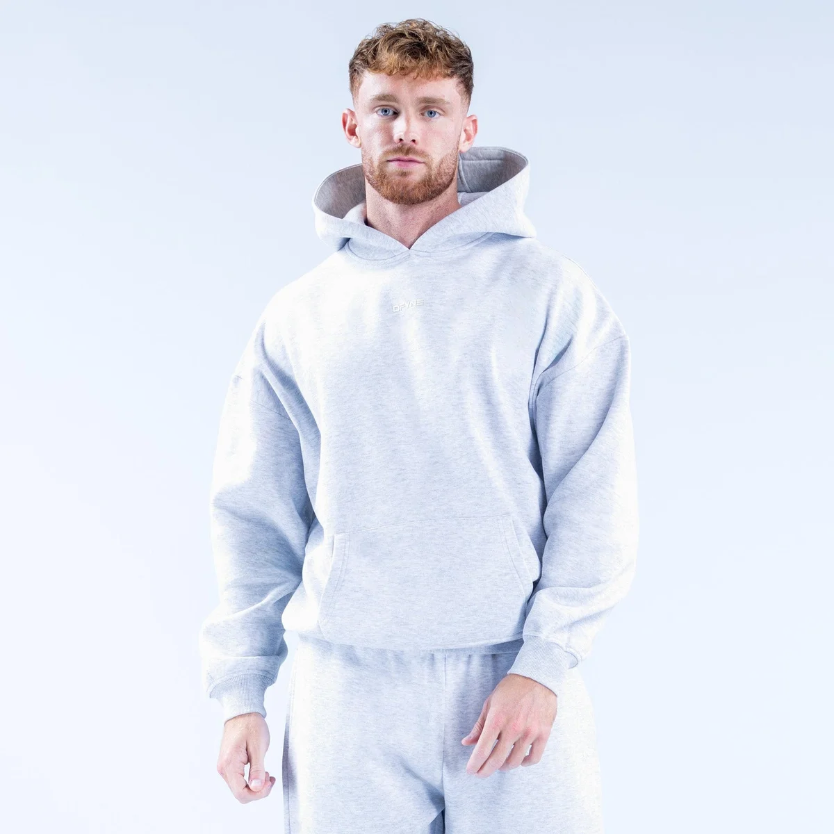 Sudadera Recharge con Capucha y Gráfico