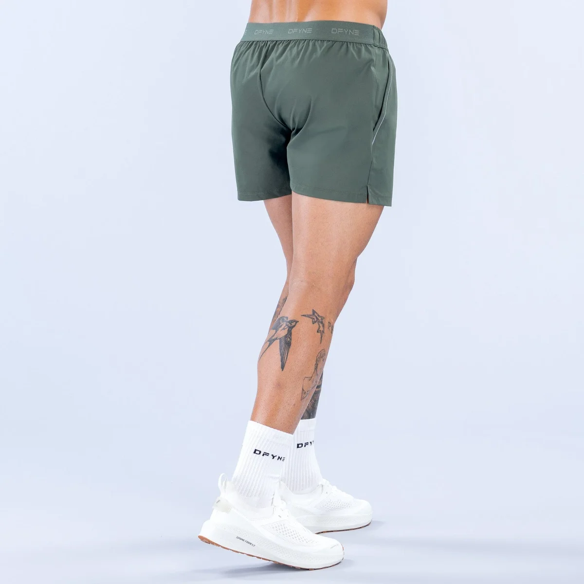 Shorts de Entrenamiento Charge de 4 Pulgadas