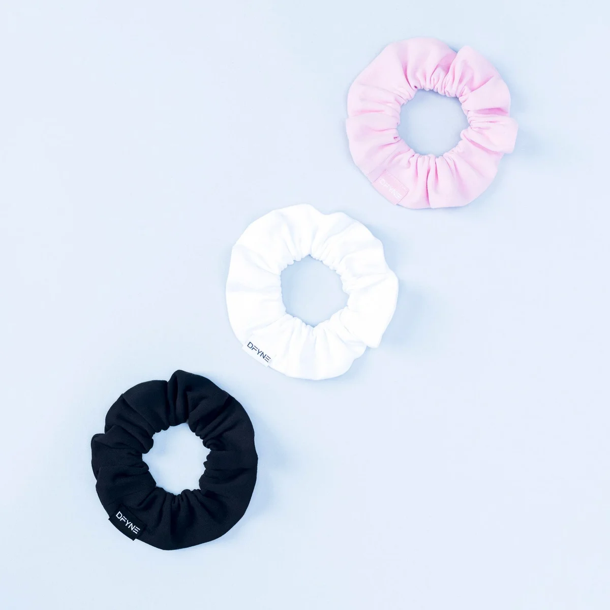 Variante de color Optic White / Rosa rosa claro / Midnight Black